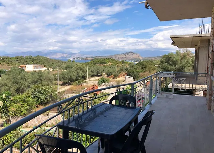 Jasmina Apartment Ksamil